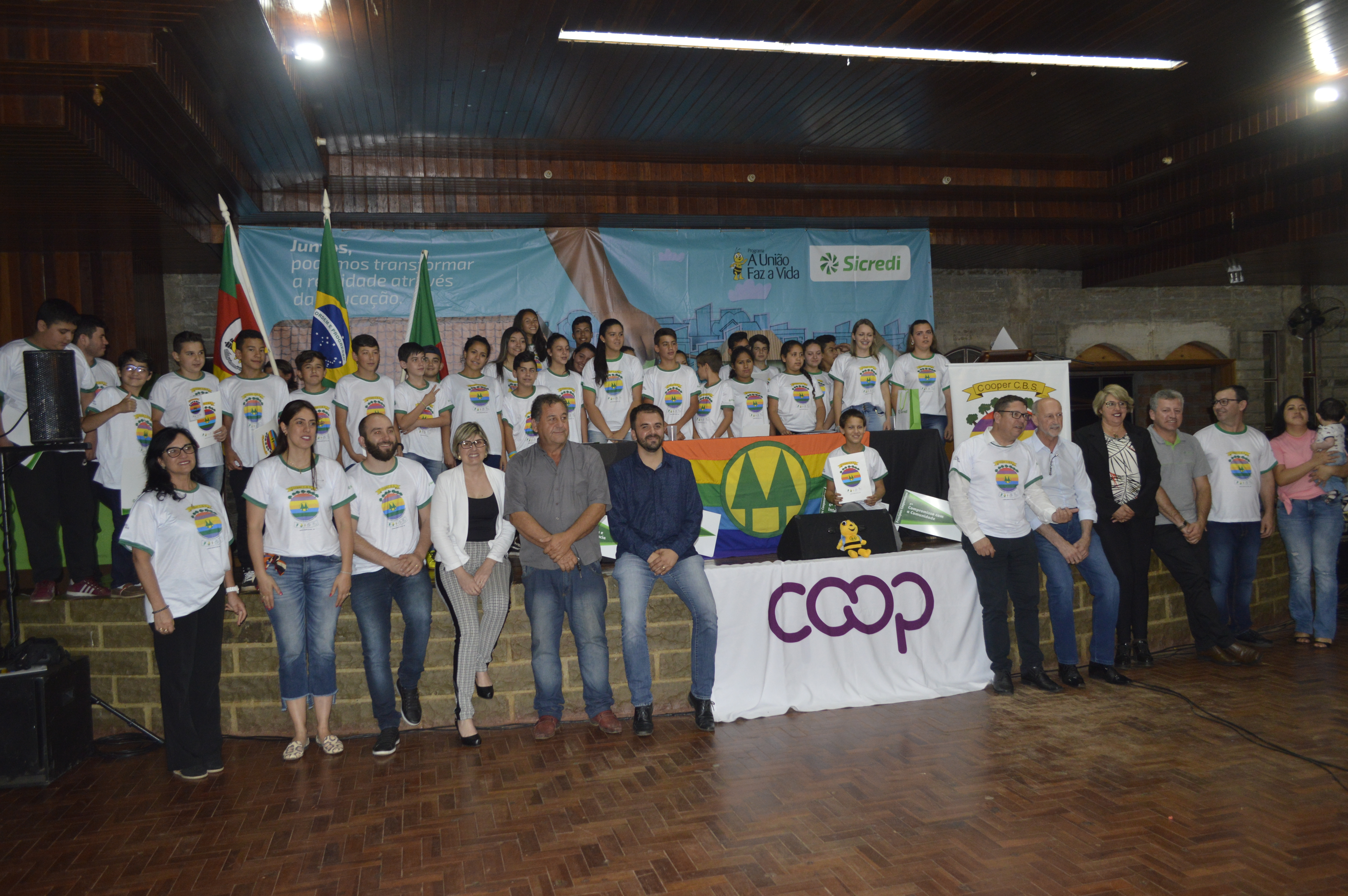 Presidente da Câmara participa de Assembleia de Fundação de Cooperativa Escolar.